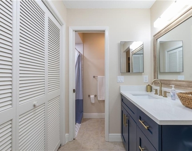 4711 Ridge Point Drive - Photo Thumbnail 19