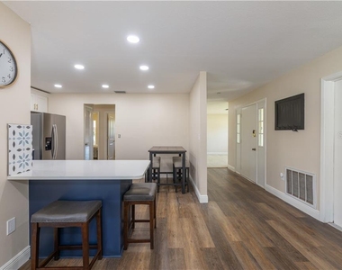 4711 Ridge Point Drive - Photo Thumbnail 4