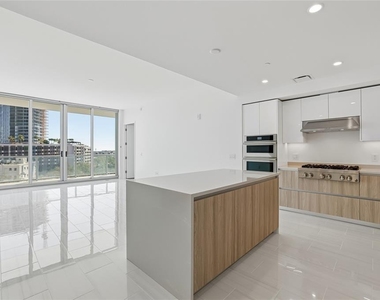 400 Central Avenue - Photo Thumbnail 7