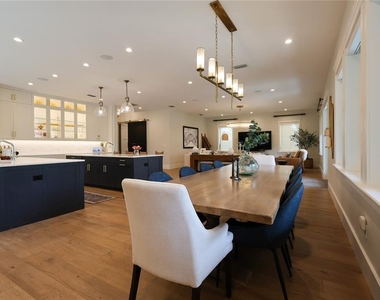 2402 W Parkland Boulevard - Photo Thumbnail 13
