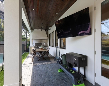 2402 W Parkland Boulevard - Photo Thumbnail 40