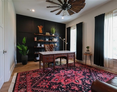 2402 W Parkland Boulevard - Photo Thumbnail 30