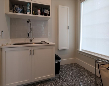2402 W Parkland Boulevard - Photo Thumbnail 37