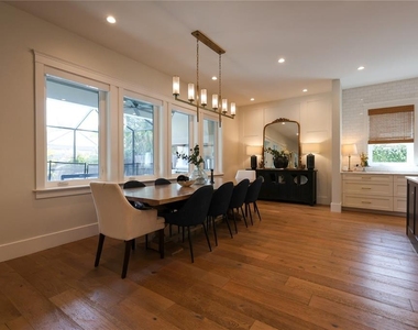 2402 W Parkland Boulevard - Photo Thumbnail 12