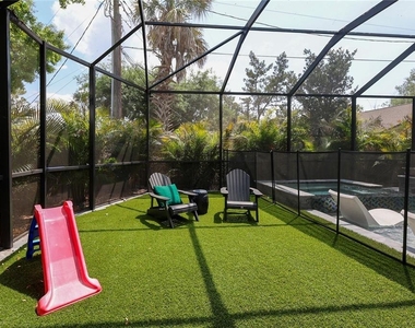 2402 W Parkland Boulevard - Photo Thumbnail 42