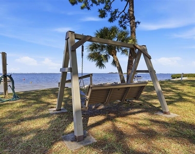 2700 Bayshore Boulevard - Photo Thumbnail 9