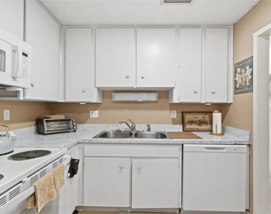 2700 Bayshore Boulevard - Photo Thumbnail 34