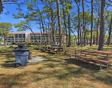 2700 Bayshore Boulevard - Photo Thumbnail 6