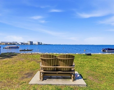 2700 Bayshore Boulevard - Photo Thumbnail 8