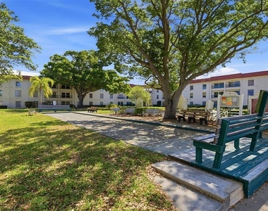 2700 Bayshore Boulevard - Photo Thumbnail 1