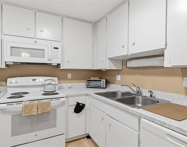 2700 Bayshore Boulevard - Photo Thumbnail 33