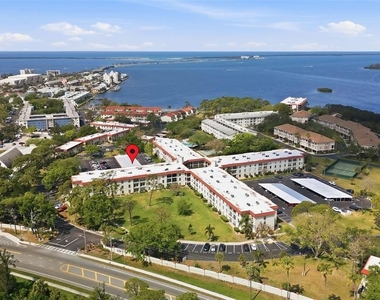 2700 Bayshore Boulevard - Photo Thumbnail 10