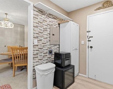 2700 Bayshore Boulevard - Photo Thumbnail 36