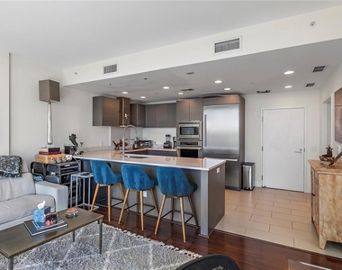 175 1st Street S - Photo Thumbnail 4
