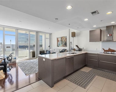 175 1st Street S - Photo Thumbnail 2