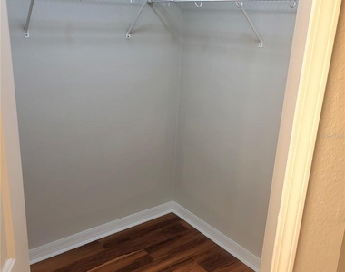 10310 Lakeside Vista Drive - Photo Thumbnail 11