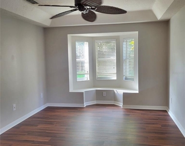 10310 Lakeside Vista Drive - Photo Thumbnail 6