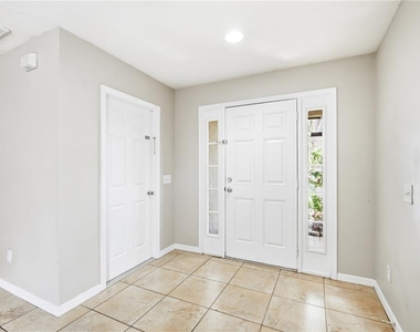 10310 Lakeside Vista Drive - Photo Thumbnail 2