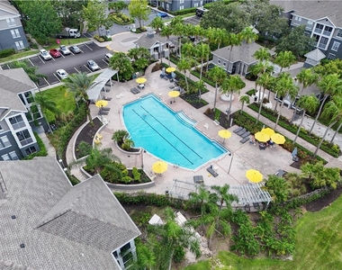 9301 Crescent Loop Circle - Photo Thumbnail 22