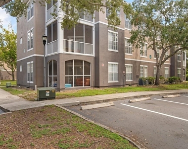9301 Crescent Loop Circle - Photo Thumbnail 1