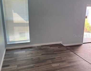 640 Haven Place - Photo Thumbnail 4