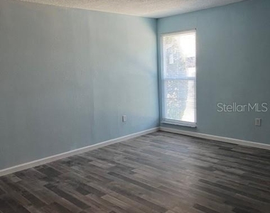 640 Haven Place - Photo Thumbnail 10