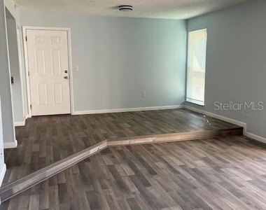640 Haven Place - Photo Thumbnail 13