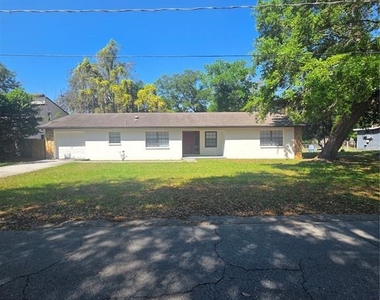 10410 N Ojus Drive - Photo Thumbnail 2