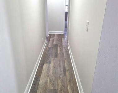 10410 N Ojus Drive - Photo Thumbnail 11