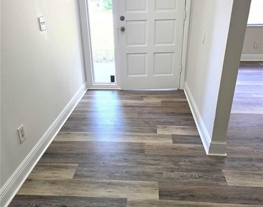 10410 N Ojus Drive - Photo Thumbnail 3