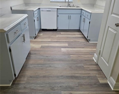 10410 N Ojus Drive - Photo Thumbnail 7