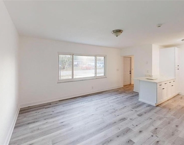 4421 Gandy Circle - Photo Thumbnail 10