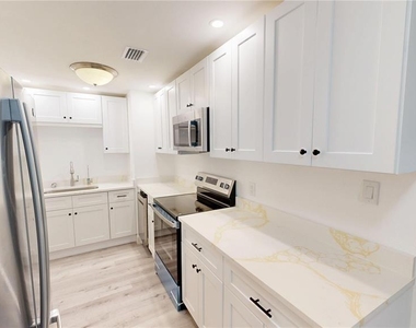 4421 Gandy Circle - Photo Thumbnail 5