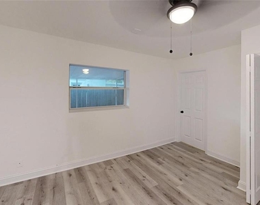 4421 Gandy Circle - Photo Thumbnail 21