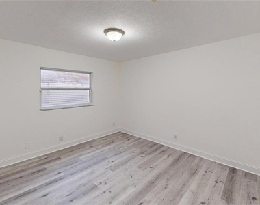 4421 Gandy Circle - Photo Thumbnail 23
