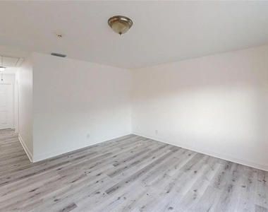 4421 Gandy Circle - Photo Thumbnail 11