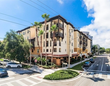 200 4th Avenue S - Photo Thumbnail 21