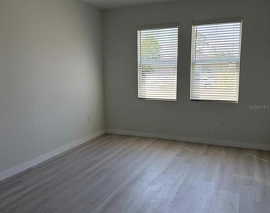 691 San Filippo Drive Se - Photo Thumbnail 9