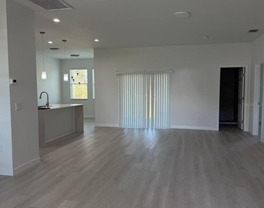 691 San Filippo Drive Se - Photo Thumbnail 7