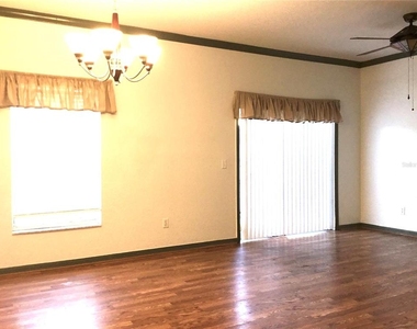 1101 Eagle Pond Drive - Photo Thumbnail 8