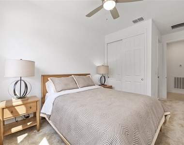 3335 Nw 52nd Avenue Road - Photo Thumbnail 32
