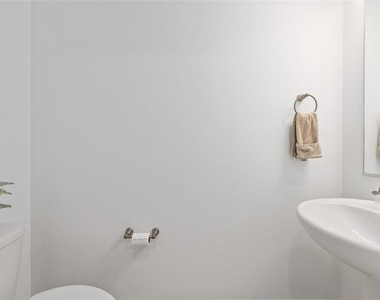 3335 Nw 52nd Avenue Road - Photo Thumbnail 37