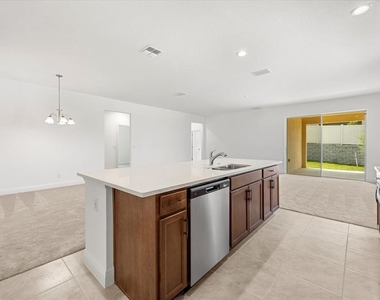 7991 Syracuse Drive - Photo Thumbnail 8