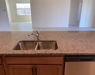 4842 Gilded Jewel Drive - Photo Thumbnail 4