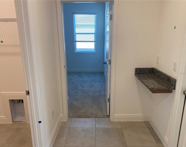4842 Gilded Jewel Drive - Photo Thumbnail 15