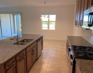 4842 Gilded Jewel Drive - Photo Thumbnail 3