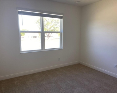 4842 Gilded Jewel Drive - Photo Thumbnail 6