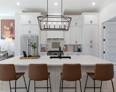 64 N Park Avenue - Photo Thumbnail 8
