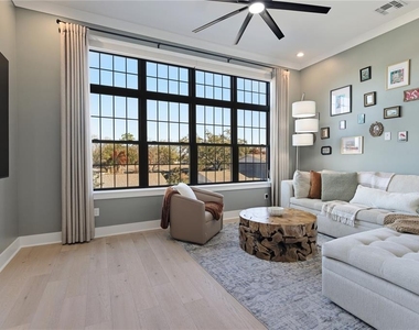 64 N Park Avenue - Photo Thumbnail 18