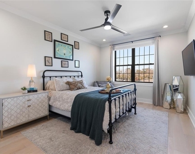 64 N Park Avenue - Photo Thumbnail 26